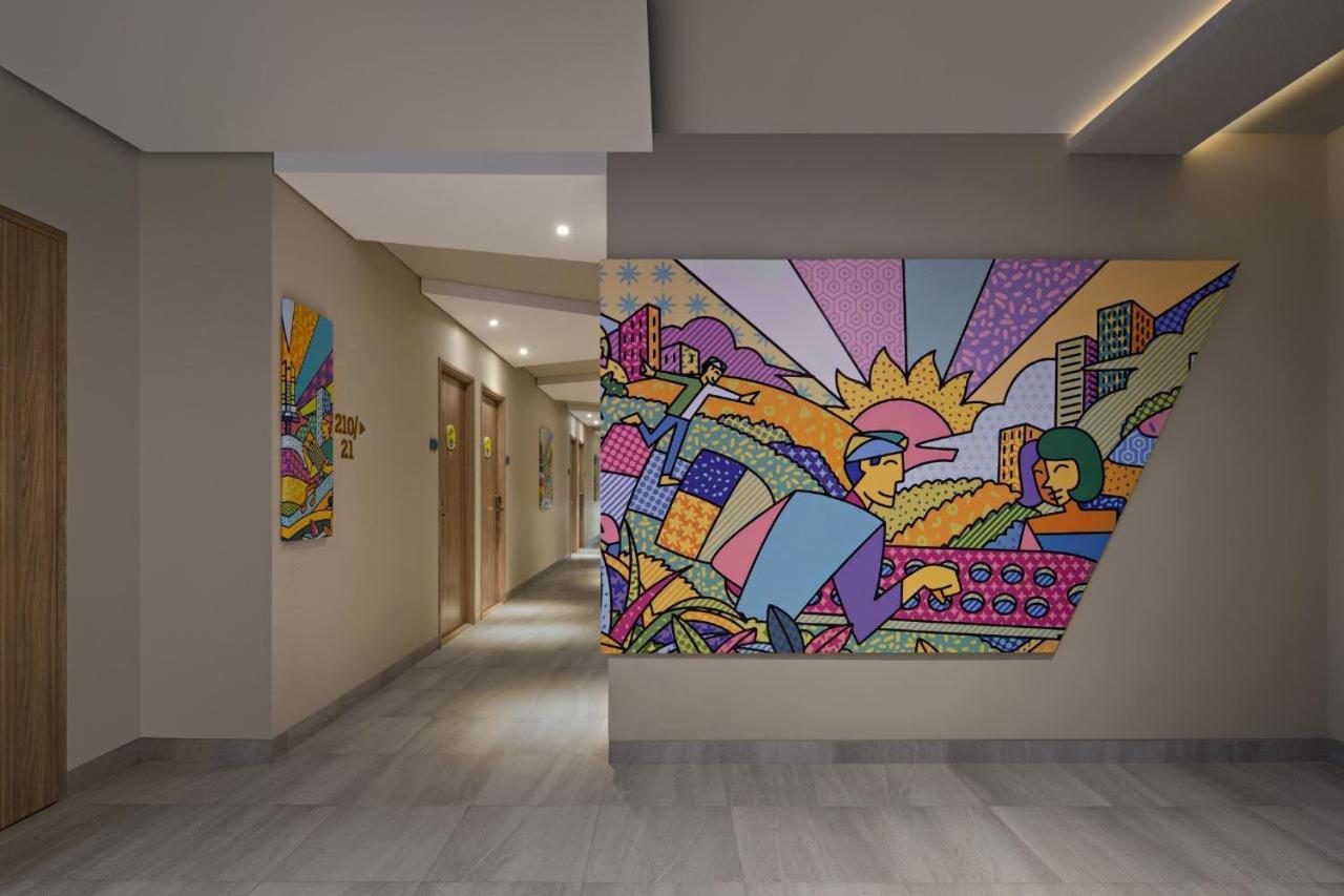 Maxonehotels At Kota Harapan Indah-Bekasi Bagian luar foto