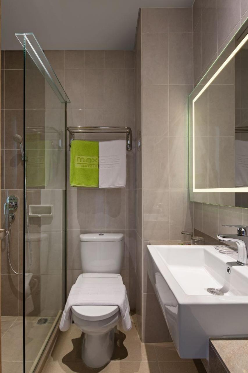 Maxonehotels At Kota Harapan Indah-Bekasi Bagian luar foto